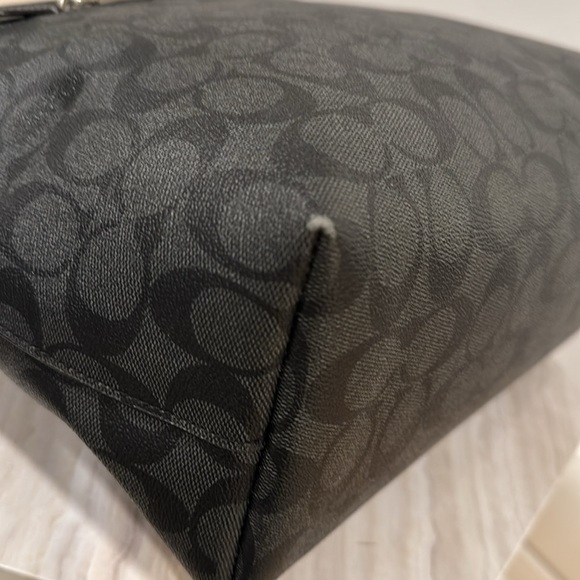 Coach Bag Large Signature Tote Bag - Picture 8 of 17